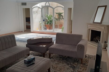 آپارتمان سه خواب سورپرایز 1 در میدان سپاه