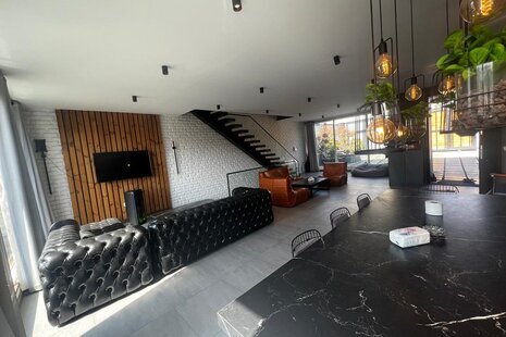 ویلا تریپلکس استخردار دوخواب در رودهن