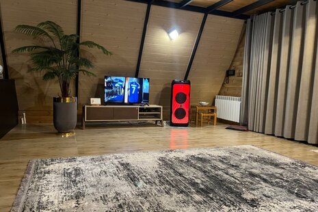 کلبه سوئیسی دوبلکس تکخواب سنجاقک در شهر بندر انزلی