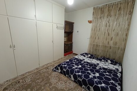 واحد تکخواب در طبقه اول باغ ویلا جنگلی بهشت در طرقبه