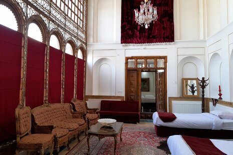 اتاق 4 نفره شاه نشین در هتل اصفهان