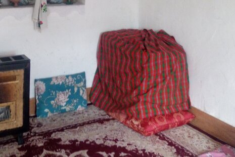 اتاق در اقامتگاه بومگردی آشخانه(1) گرمه