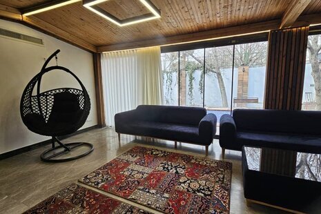 ویلا چهارخواب استخردار بنای جهان با جکوزی در کرج