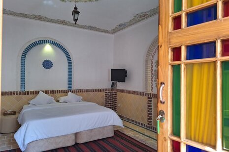 اتاق مینا در طبقه اول اقامتگاه بومگردی نطنز