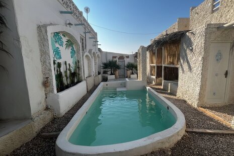 واحد نوادا 4 در بومگردی نقاشه قشم