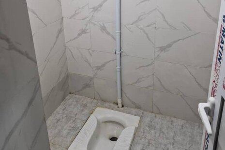 اتاق سنتی 16 متری تک درخت در بومگردی ساحلی هرمز