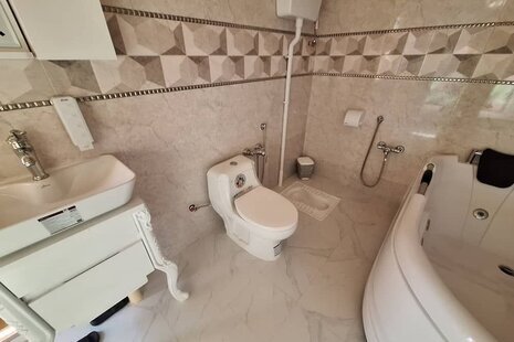 کلبه سوئیسی مبله دوخواب بنفش در پل سفید