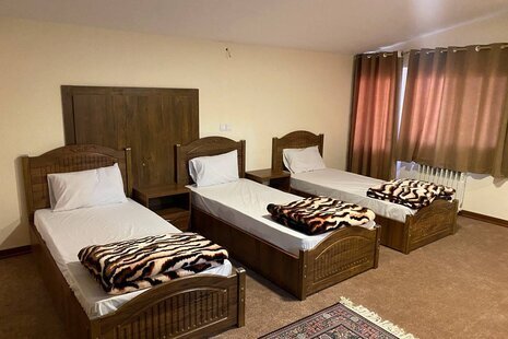 واحد تکخواب 6 تخته در هتل آپارتمان صومعه سرا