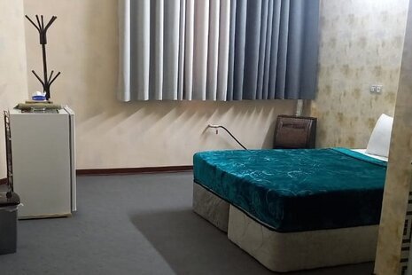 اتاق 203 در هتل آپارتمان شیراز