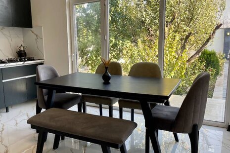 ویلا مبله دوبلکس سه خواب استخردار شاهان در چهارباغ