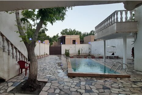 ویلا تکخواب مبله در باغ بهادران