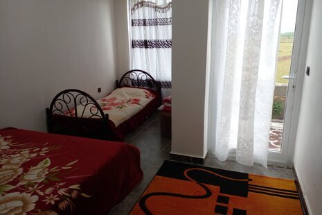 واحد تکخواب در طبقه همکف ویلا کوچصفهان