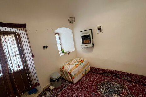 اتاق شبستان در اقامتگاه بومگردی میمه