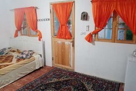 اتاق 1 در اقامتگاه بومگردی رشت