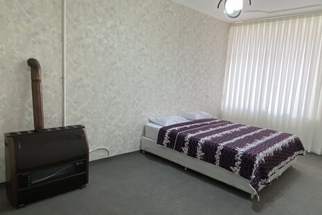 آپارتمان مبله سه خواب طبقه اول در مشهد