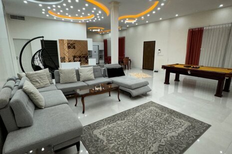 ویلا سه خواب استخردار رز آبی در چهارباغ