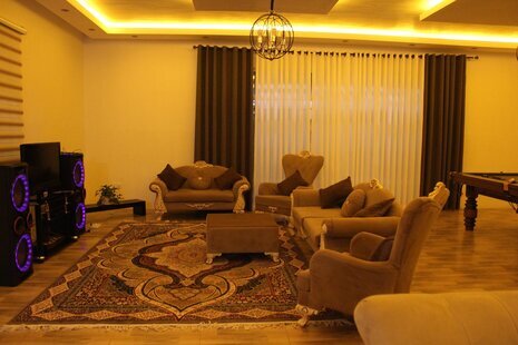 خانه ویلایی دوبلکس استخردار در چهارباغ