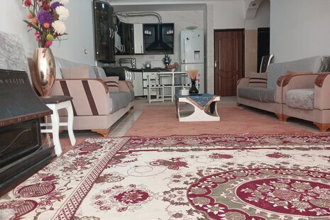 آپارتمان مبله دو خواب مبله در گناوه