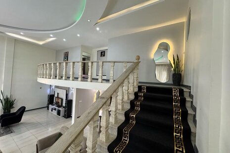 ویلا دوبلکس استخر دار سه خواب مبله در کردان