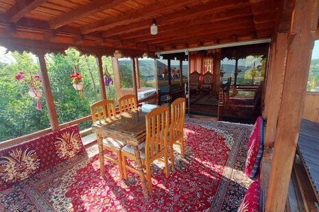 کلبه دوبلکس جکوزی دار الماس در شیرگاه