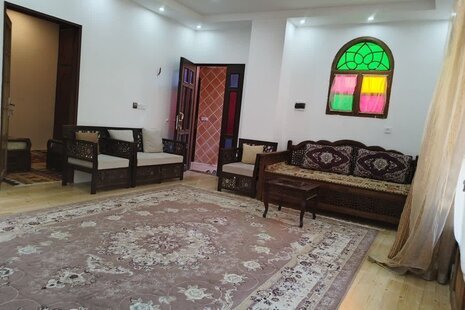 اتاق دو خواب خان نشین در اقامتگاه بومگردی شهر سامان