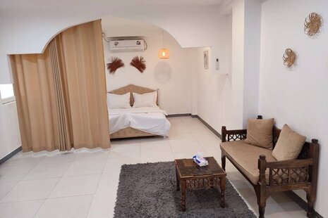 سوئیت مبله 70 متری آرا 3 در قشم