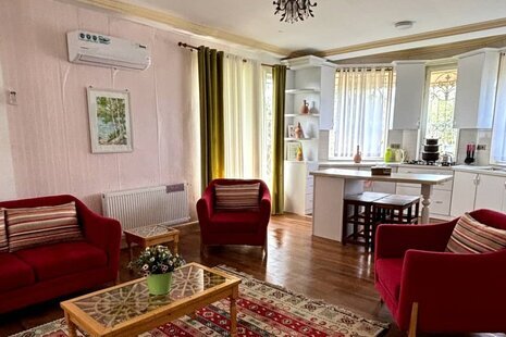 واحد طبقه همکف اسپیناز دو تالش