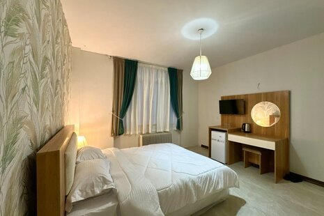 اتاق مبله دبل  302 در  فردوسی