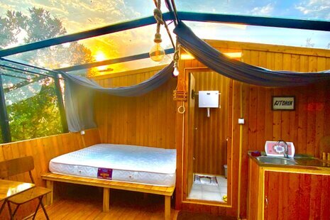 کلبه سقف شیشه ای مبله در سوادکوه