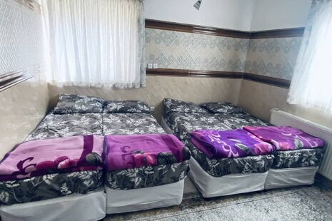 واحد چهار تخت در مسافرخانه مشهد