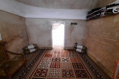 اتاق دراقامتگاه بومگردی در طبس