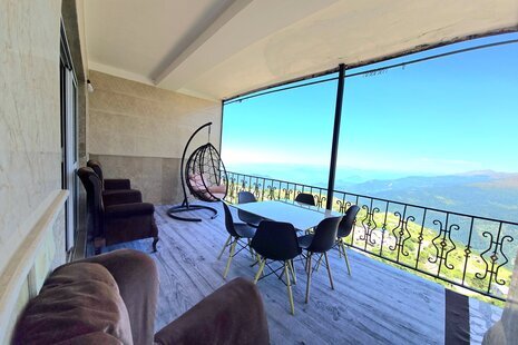 واحد دو خوابه در طبقه سوم ویلا فیلبند