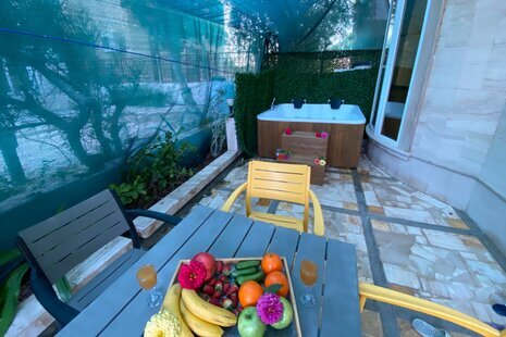 ویلا دوبلکس جکوزی دار 5 خواب دامون در کیش