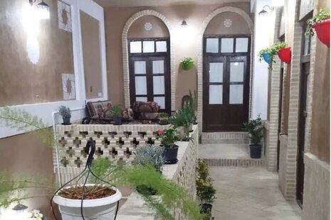 اتاق دو نفره در اقامتگاه بومگردی یزد