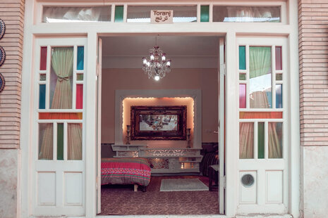 اتاق ترنج در اقامتگاه بومگردی در اصفهان