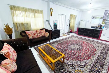 واحد تکخواب نیکوکار 1 در طبقه اول ویلای چالوس