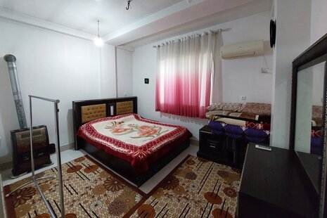 واحد تکخواب یونا در ویلای ساری