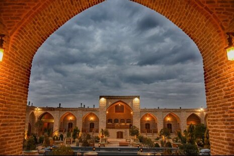 واحد مبله شاه نشین 2 در اقامتگاه بوم گردی در دلیجان