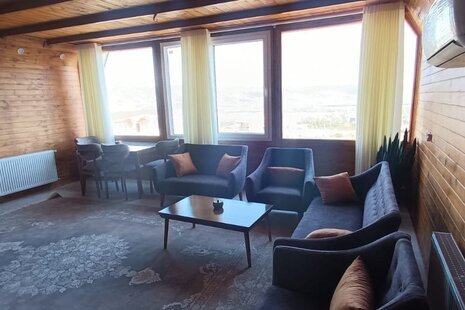 کلبه سوئیسی استخردار مالتی پلکس در سوادکوه