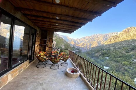 واحد تکخواب شماره 3 در اقامتگاه بومگردی پاوه