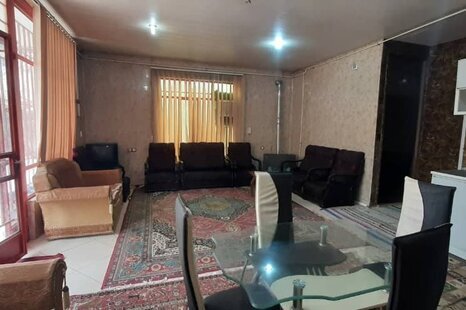 ویلا دو خواب مبله در باغ بهادران