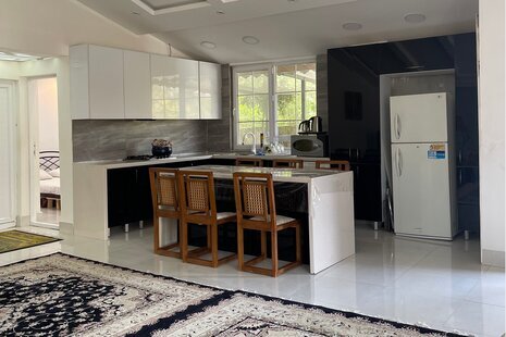 ویلای لاکچری باران با استخر و جکوزی در زیباکنار