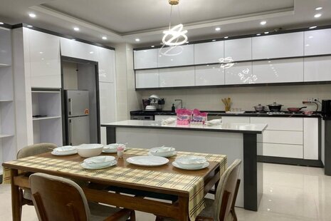 آپارتمان مبله دوخواب ساختمان گلد شبنم در قشم