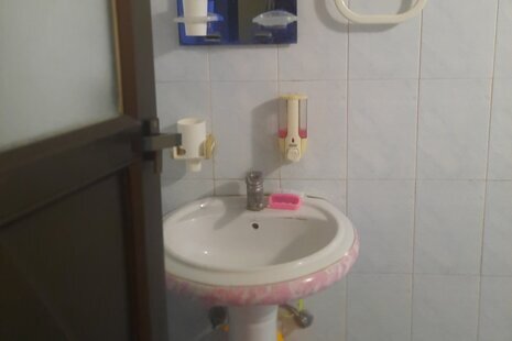 واحد مبله دوخواب در طبقه همکف ویلا پروانه در رامسر