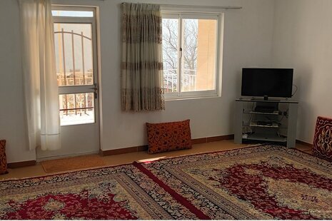 واحد تکخواب طبقه ی اول ویلا در علی آباد