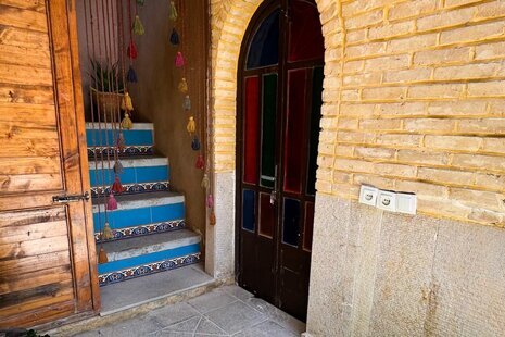 اتاق دبل گلسار در بومگردی شیراز