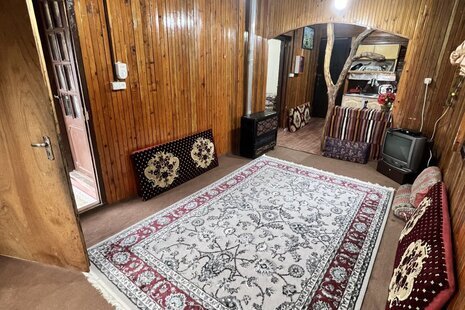 کلبه چوبی تکخواب 63 متری تیرکن در بومگردی سوادکوه