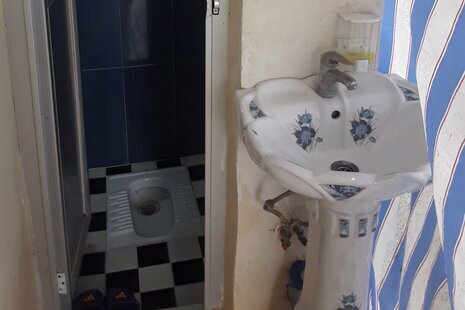 واحد یاسین و سینا طبقه همکف ویلا در اسالم