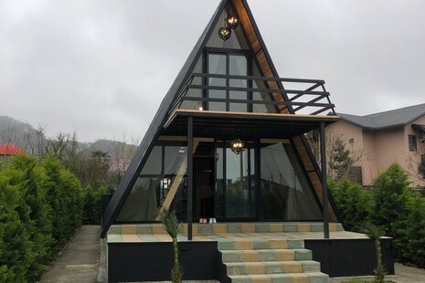 کلبه سوئیسی استخردار دوبلکس دوخواب لیلیوم در کتالم