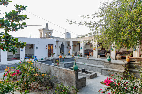 اتاق گل یاسمین در بومگری بندر لافت